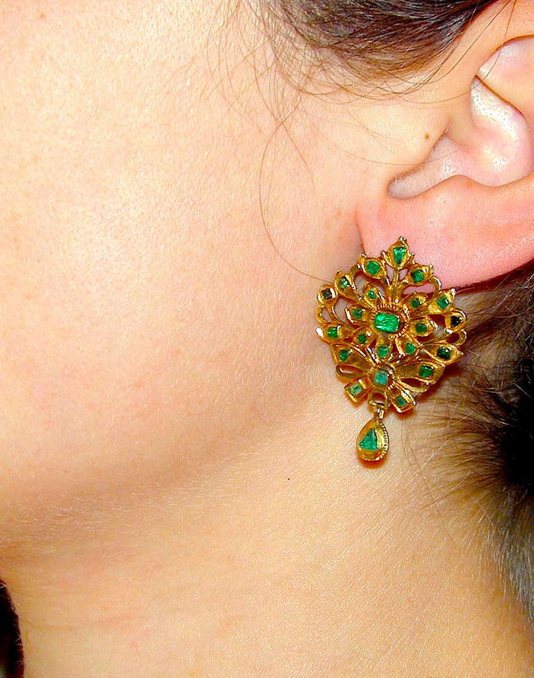 Antique Iberian Emerald Gold Earrings 2
