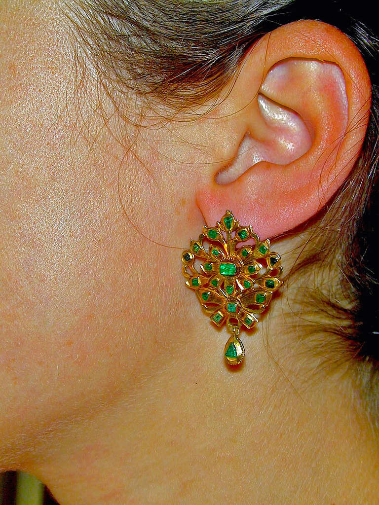 Antique Iberian Emerald Gold Earrings 1