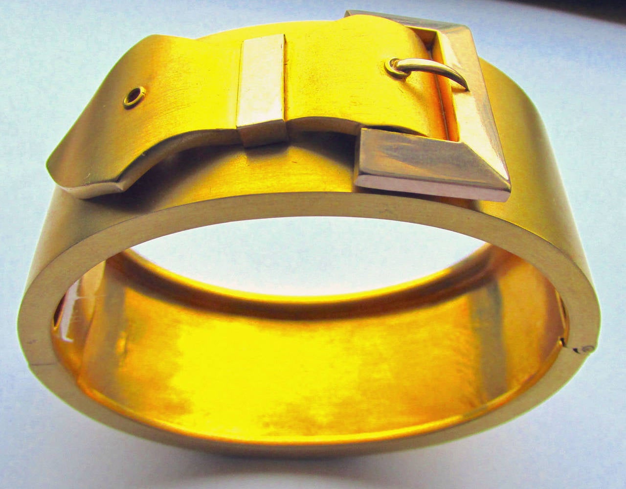 Antique Victorian Gold Buckle Cuff Bracelet In Excellent Condition In Baltimore, MD