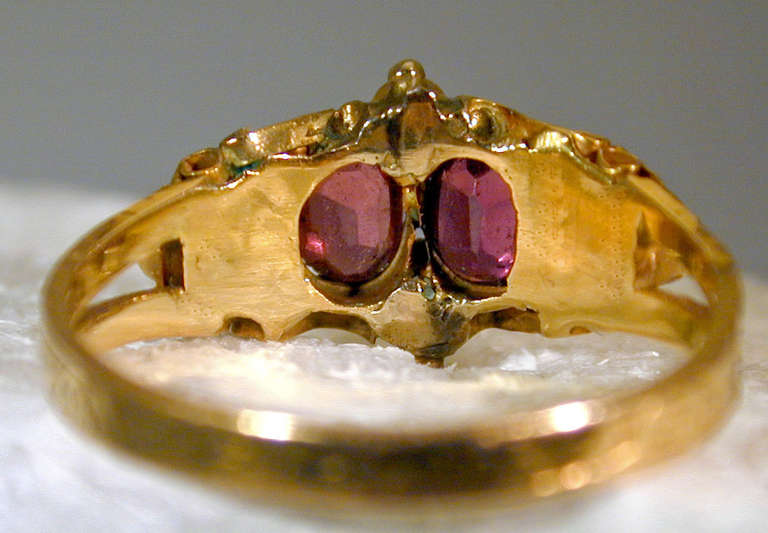 Antiker Perlen-Amethyst-Smaragd-Goldring 3