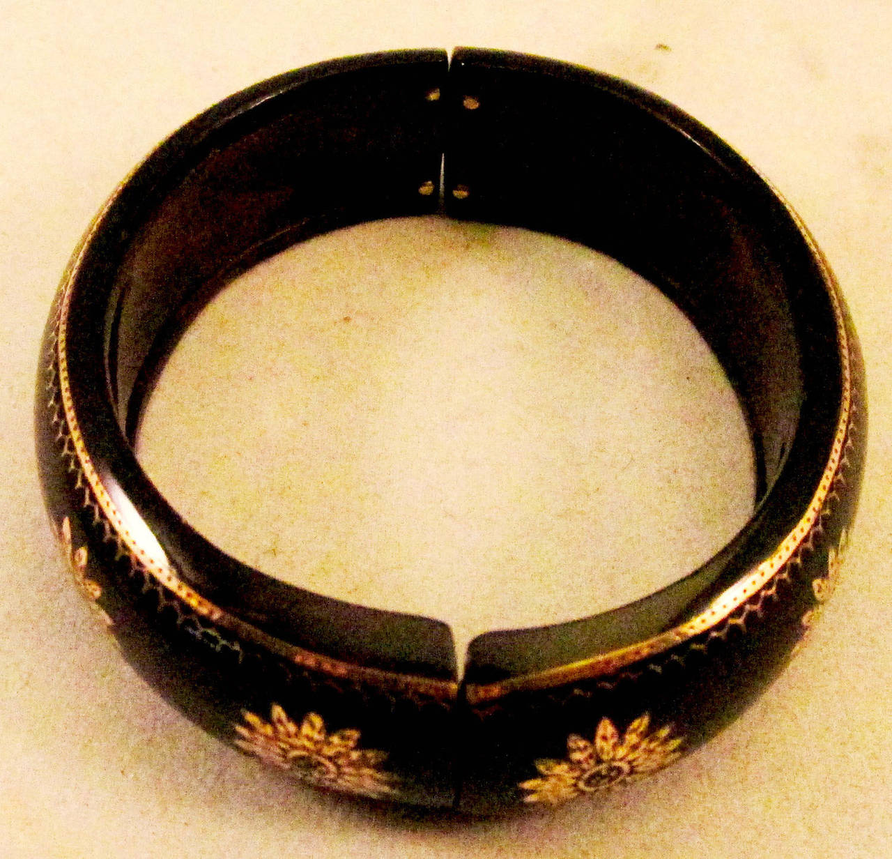 Women's Antique Victorian Pique Gold Bangle Bracelet
