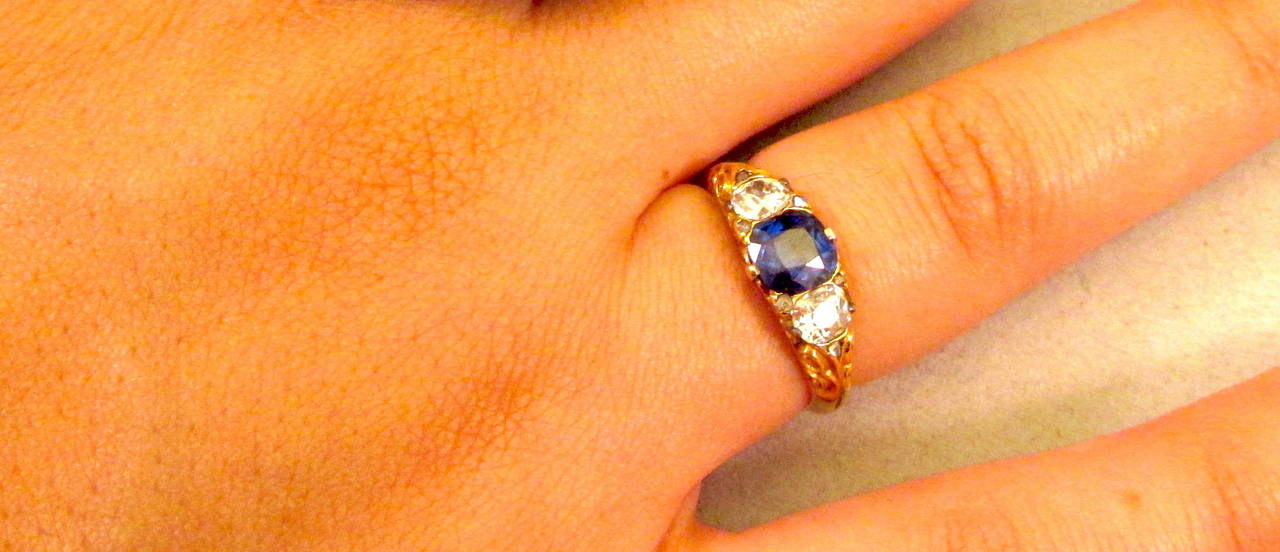 Antique Sapphire and Diamond 3 Stone Ring In Excellent Condition For Sale In Baltimore, MD