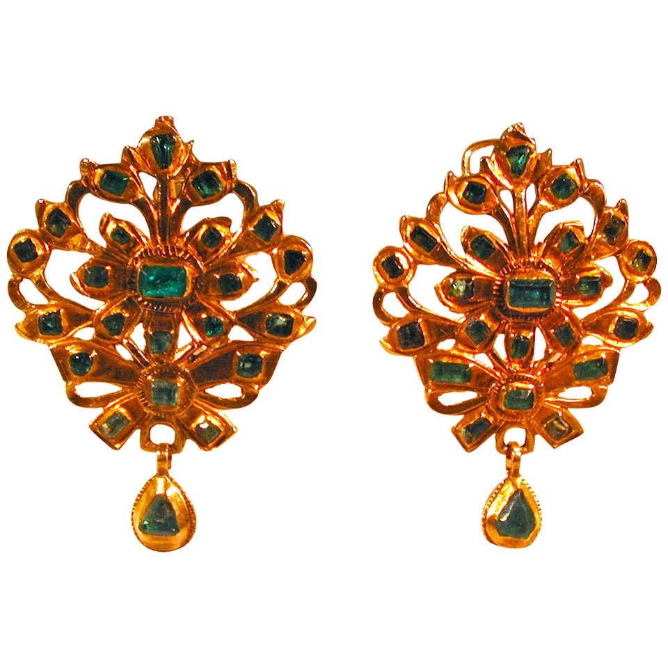 Antique Iberian Emerald Gold Earrings