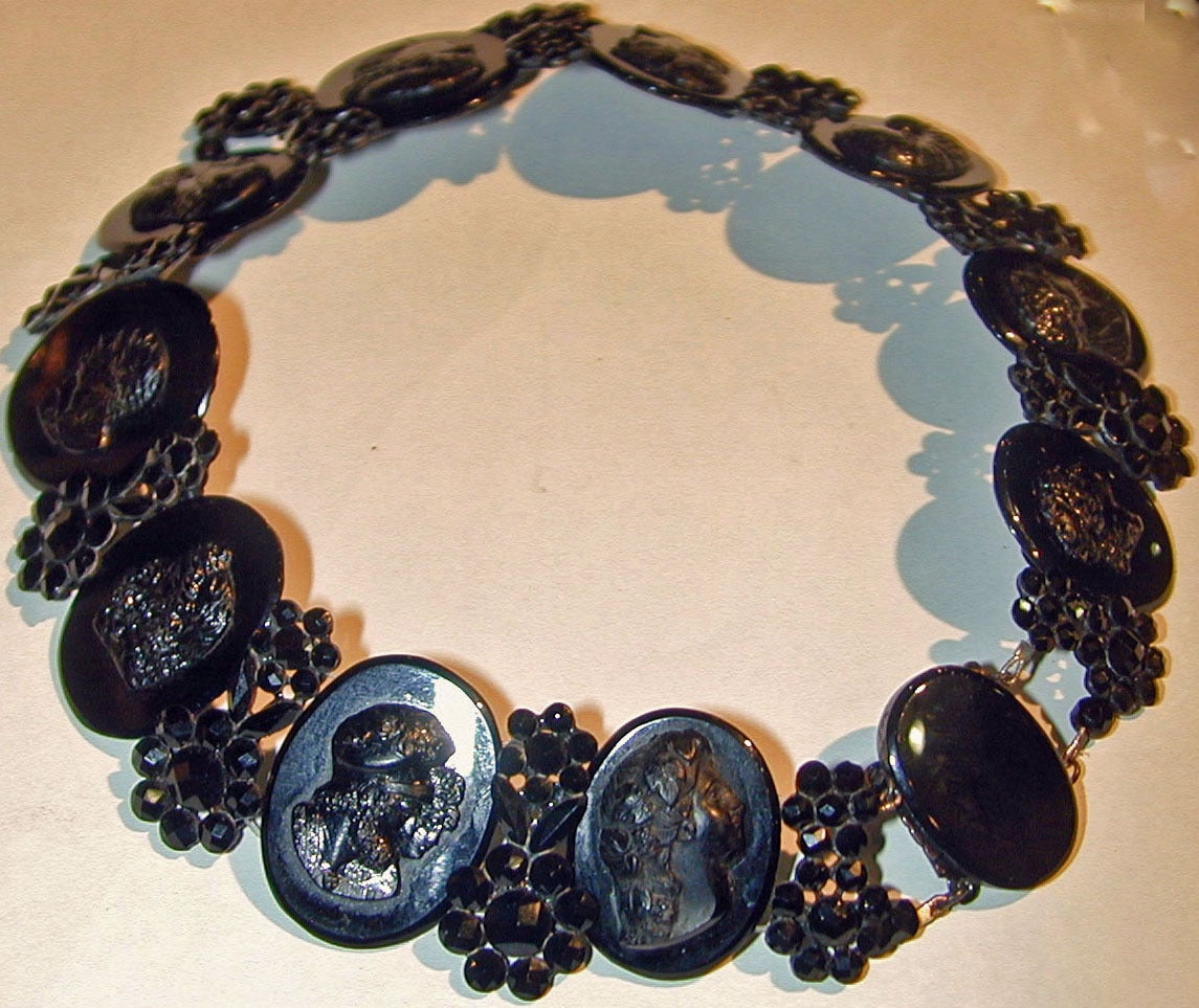 Antique French Jet Cameo Necklace In Excellent Condition In Baltimore, MD