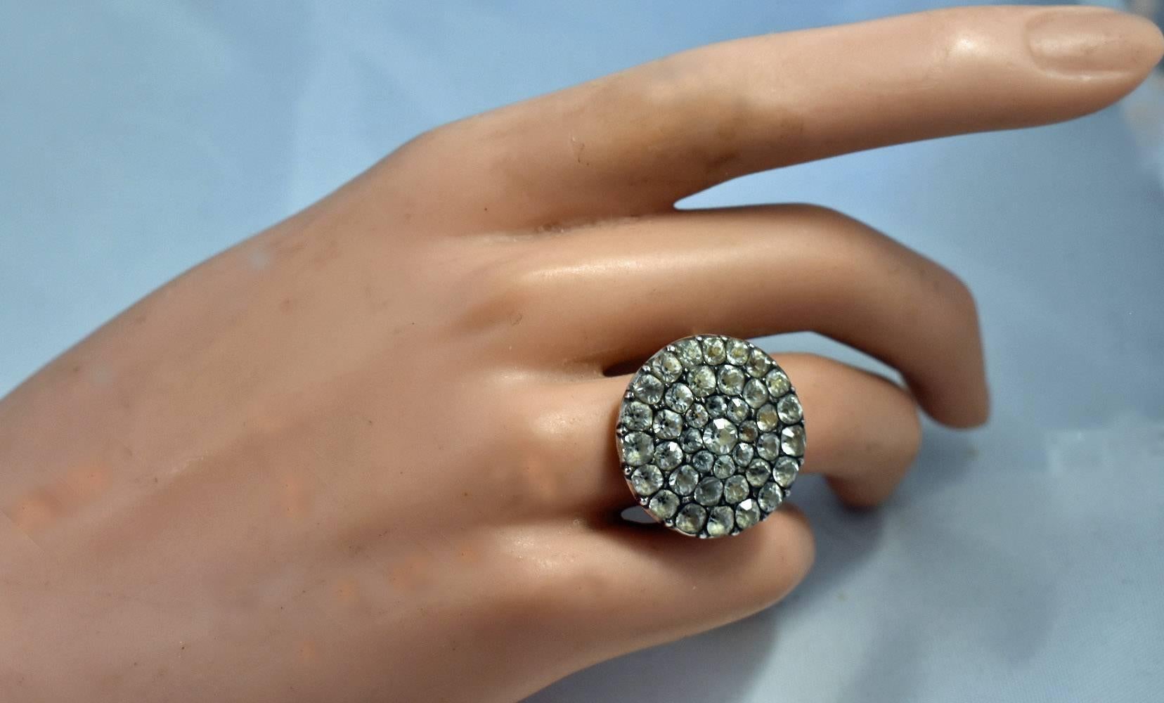 Women's Antique Black Dot Paste Cluster Ring