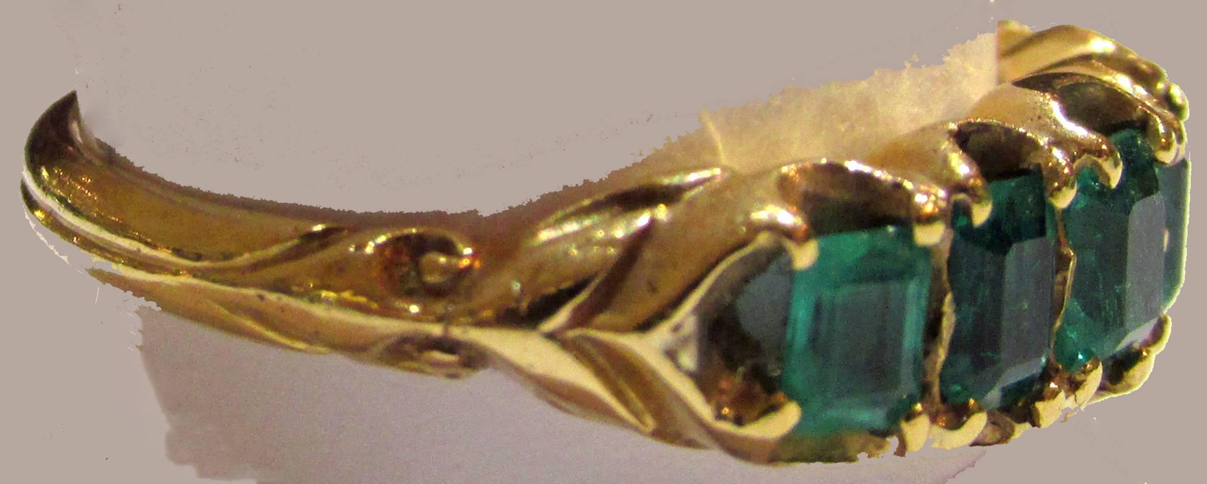Antique Five Stone Emerald Ring In Excellent Condition In Baltimore, MD