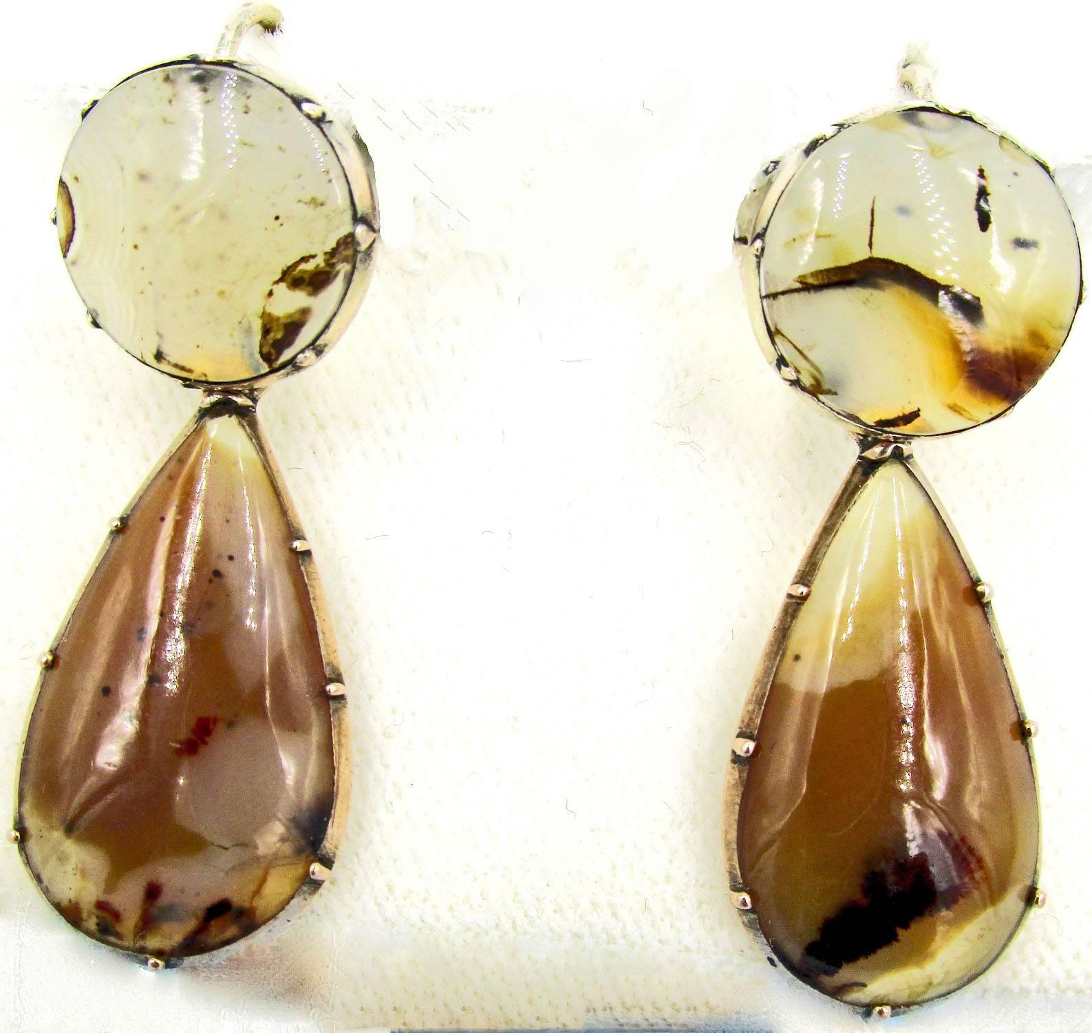 Bold late Georgian agate drop earrings set in 15K gold. The agates in the earrings are called dendritic or landscape and are mounted in a cut down setting used in Georgian and early Victorian jewelry before the use of claw settings became popular.