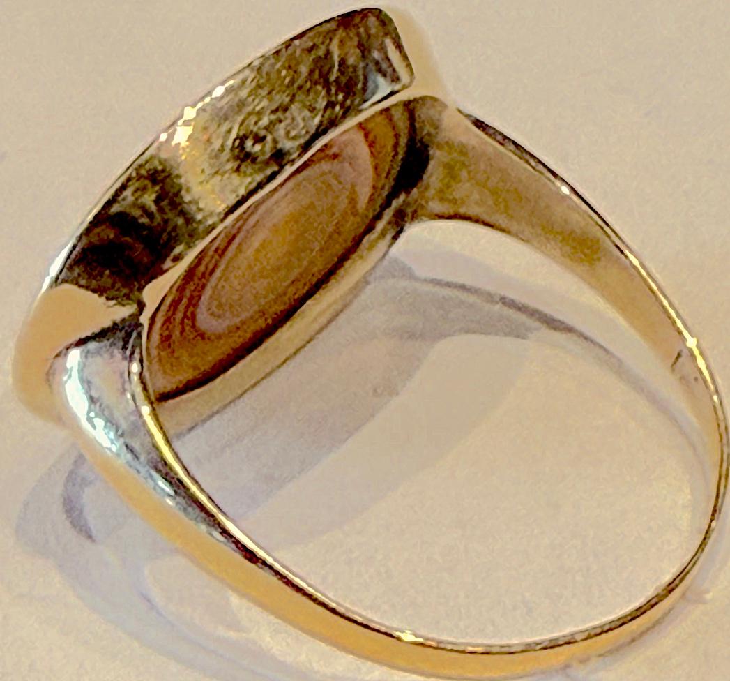 c1780 18K Monogrammierte Bullseye Achat Ring im Angebot 2
