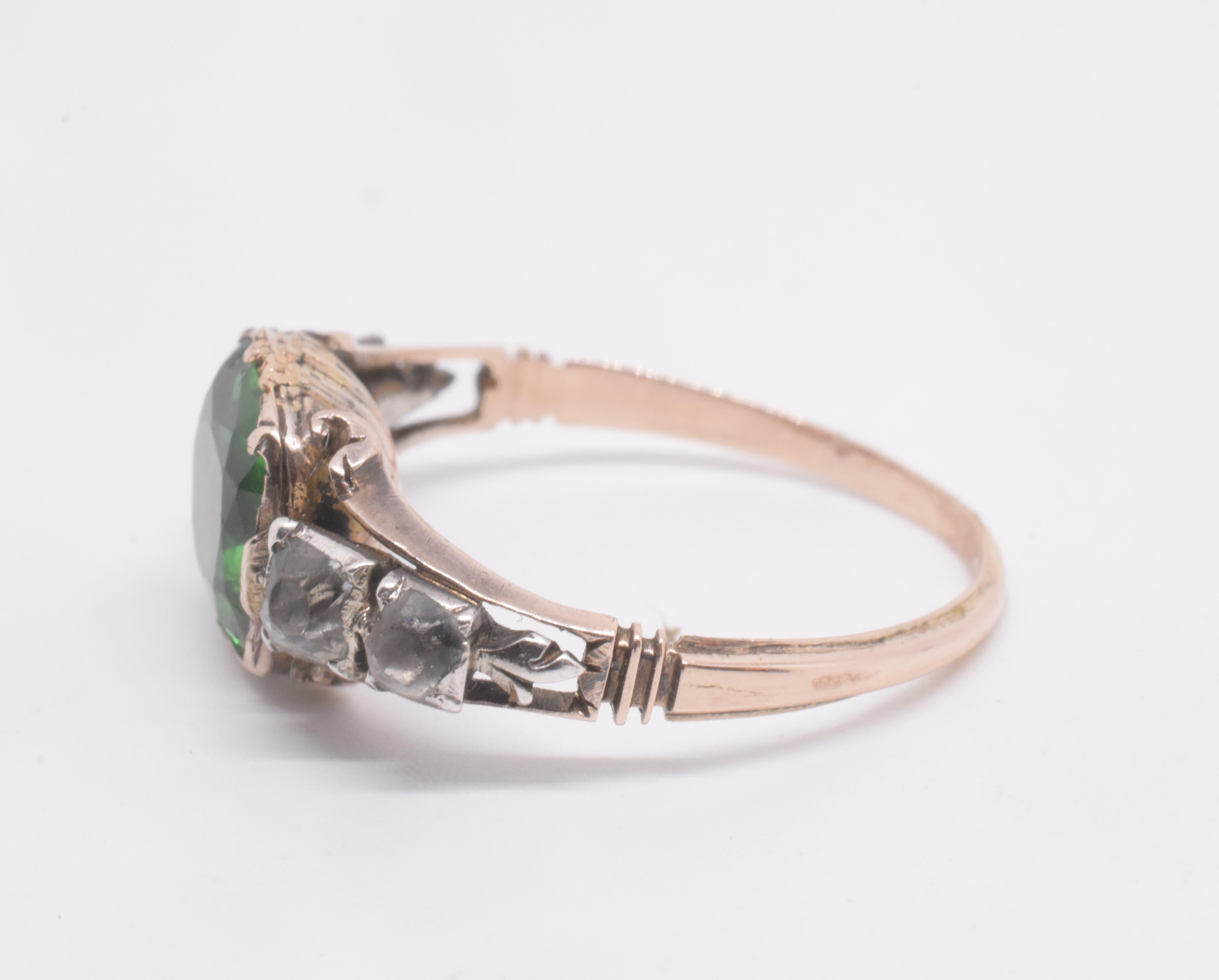 C1820 Smaragd und Diamant Paste Basket Set Ring für Damen oder Herren im Angebot