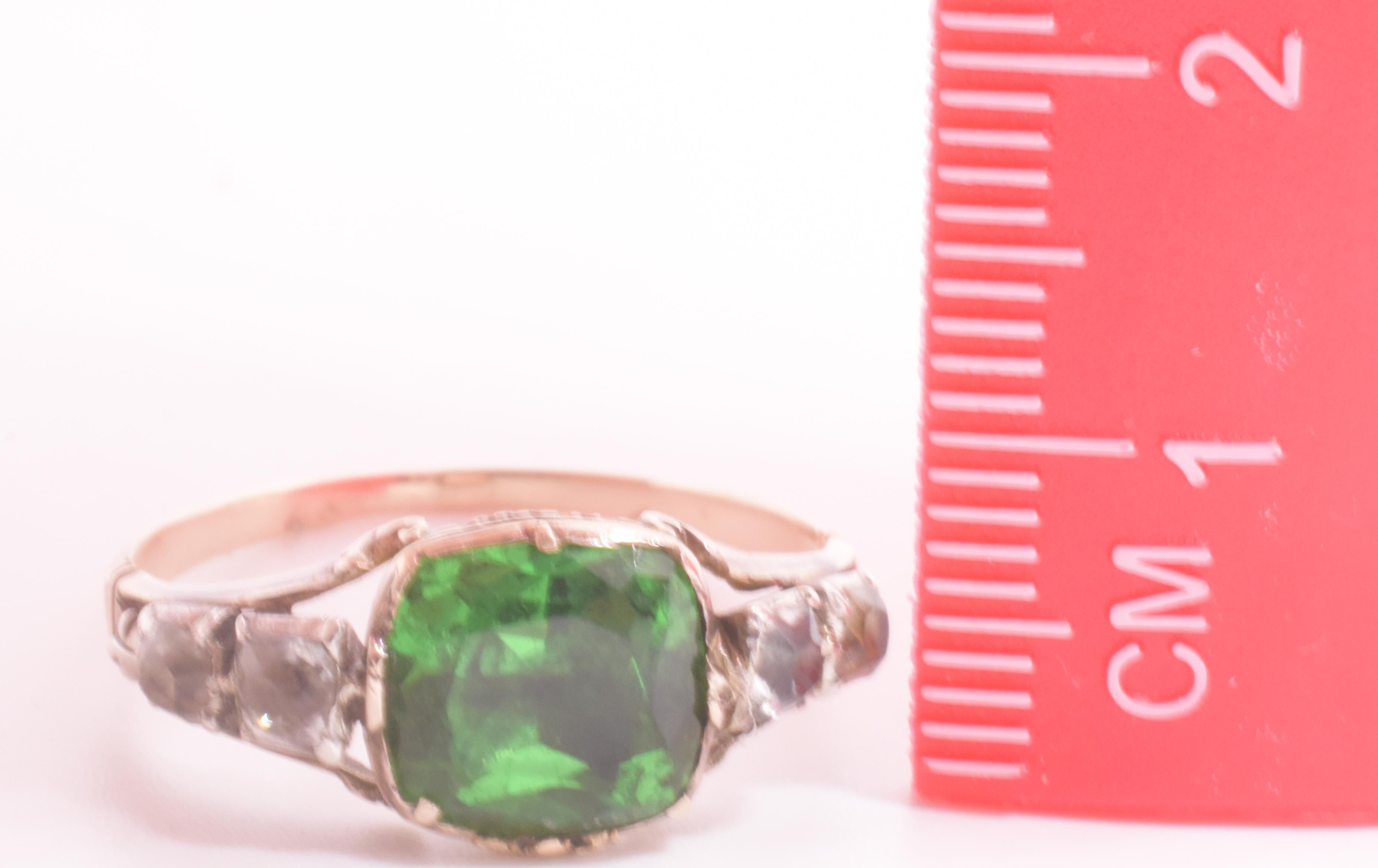 C1820 Smaragd und Diamant Paste Basket Set Ring im Angebot 4