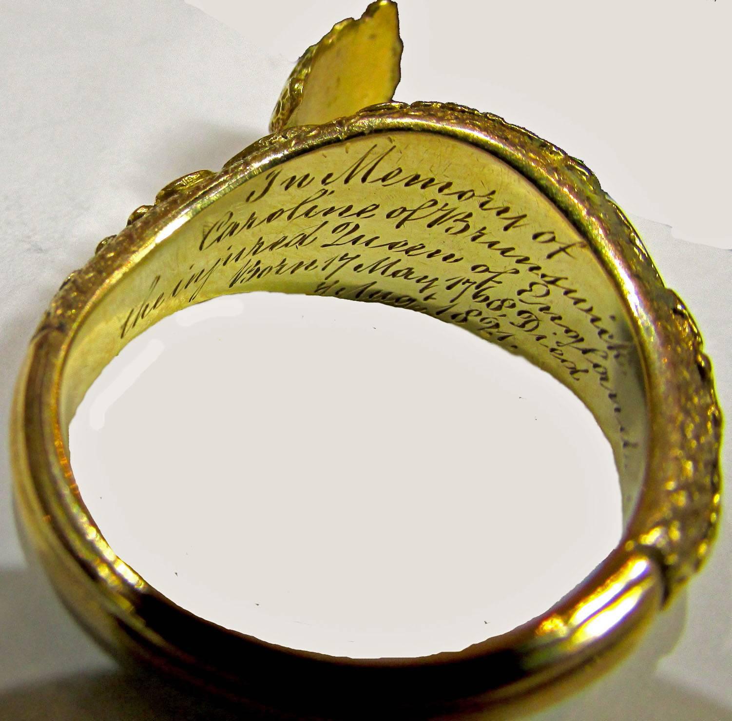 Antique Gold Memorial Ring Caroline of Brunswick Wife of George IV In Excellent Condition In Baltimore, MD