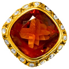 Elegant Vintage 18k Yellow Gold 13.50ct Citrine Diamond Ring