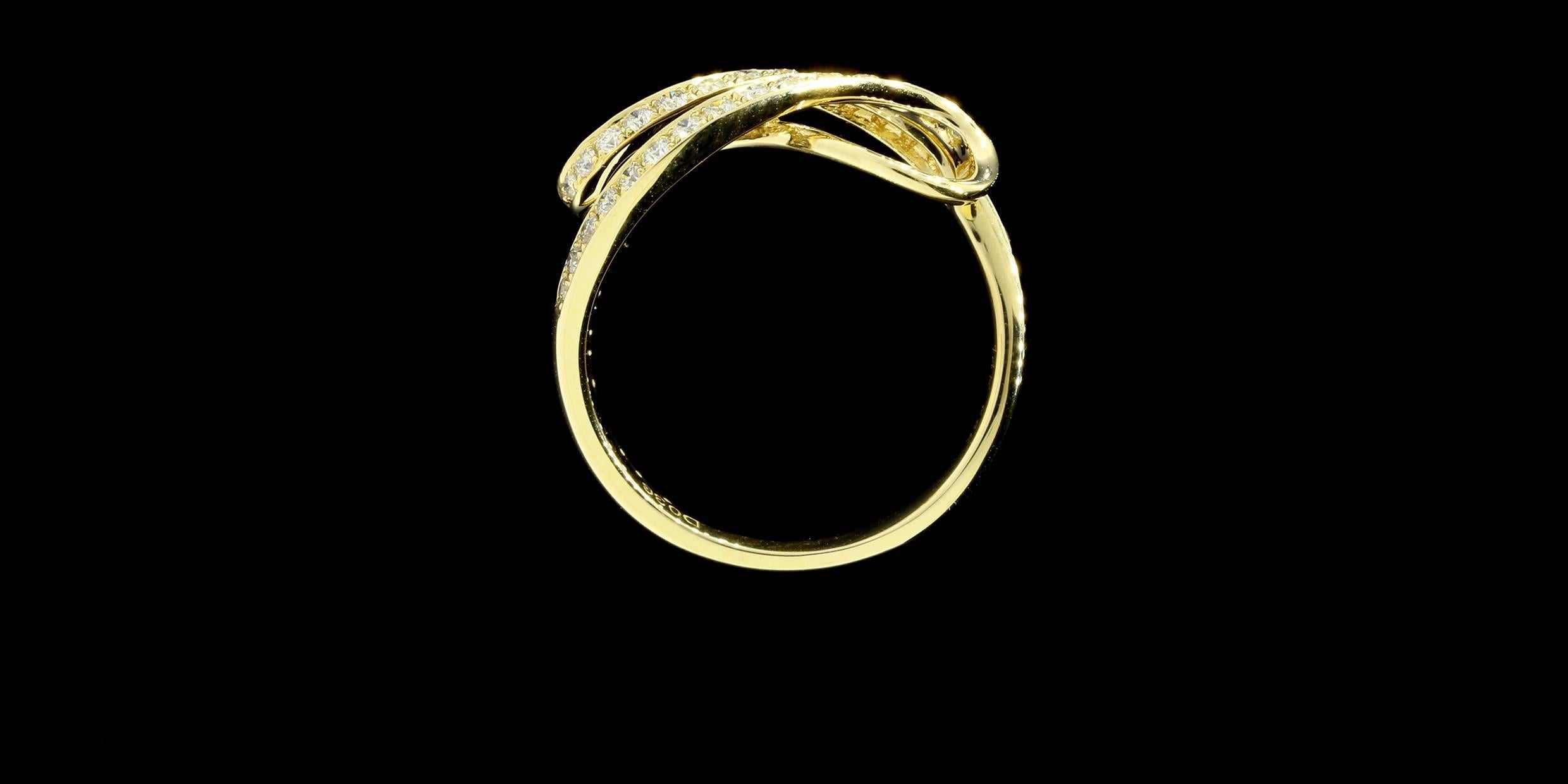 Diamond Gold Bypass Swirl Ring In New Condition In Columbia, MO