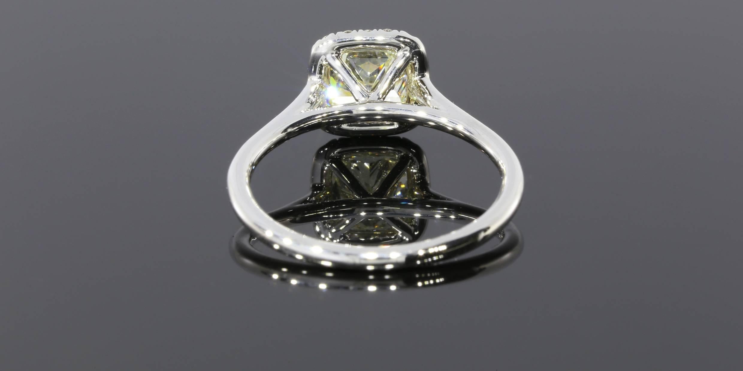 White Gold Square Cushion Diamond Halo Engagement Ring In New Condition In Columbia, MO