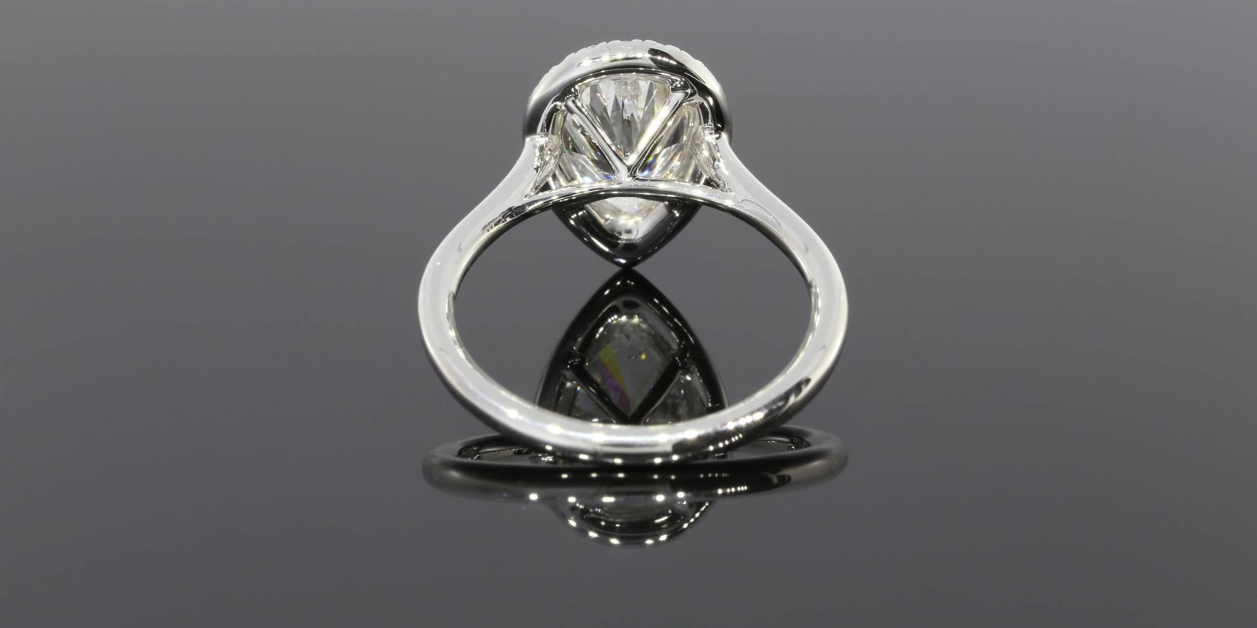 White Gold Certified Pear Brilliant Diamond Halo Engagement Ring In New Condition For Sale In Columbia, MO