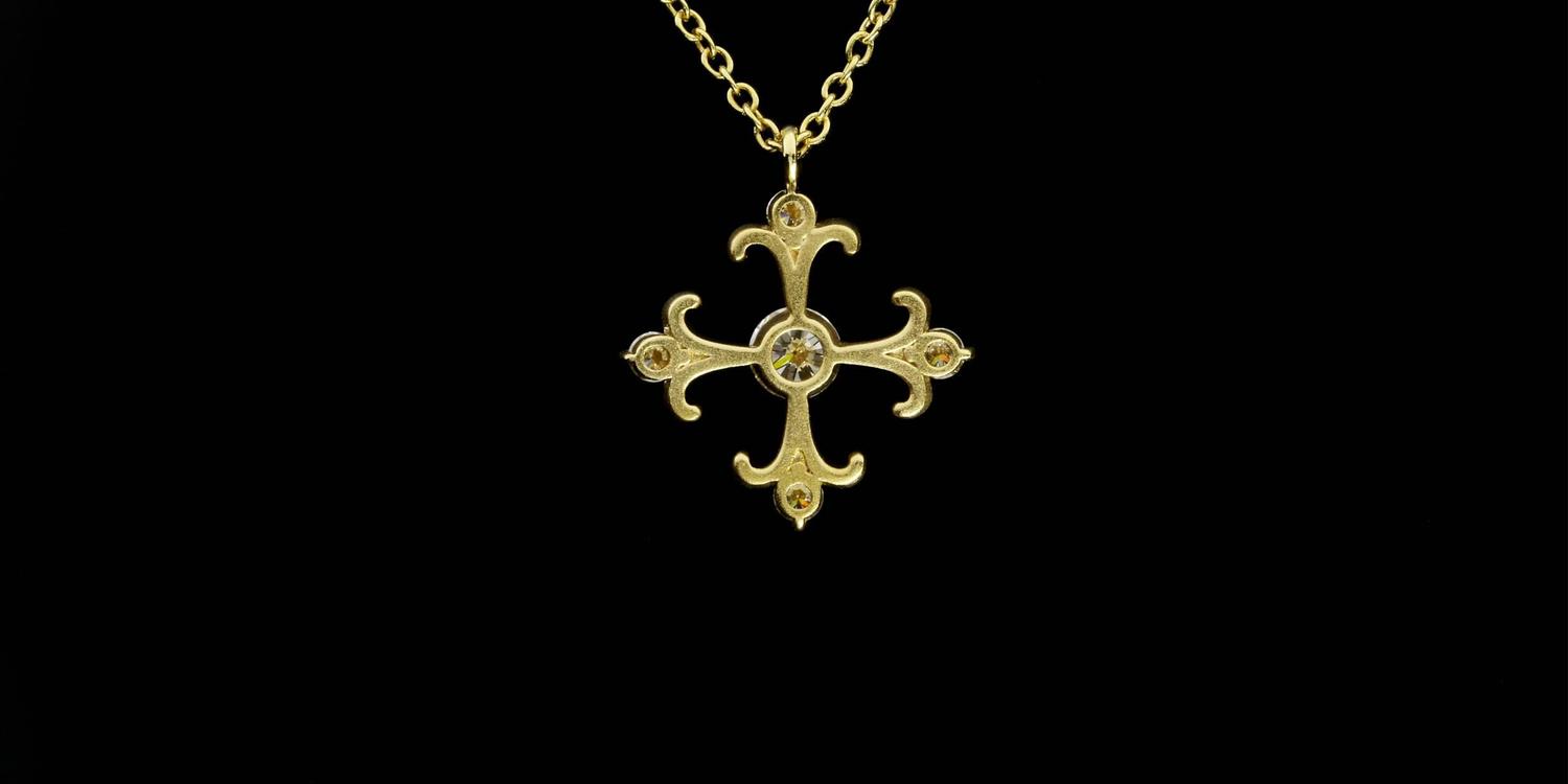 Hearts on Fire Fairy Tale Ideal Diamond Gold Cross Pendant ...