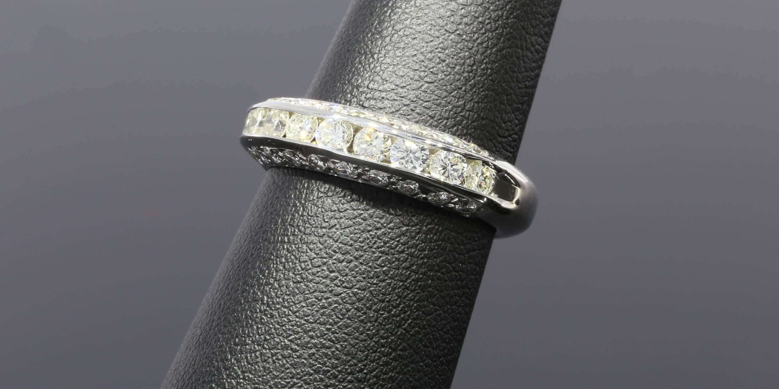 Scintillating Diamond Gold Three-Sided Channel Wedding Band Stack Ring In Excellent Condition In Columbia, MO