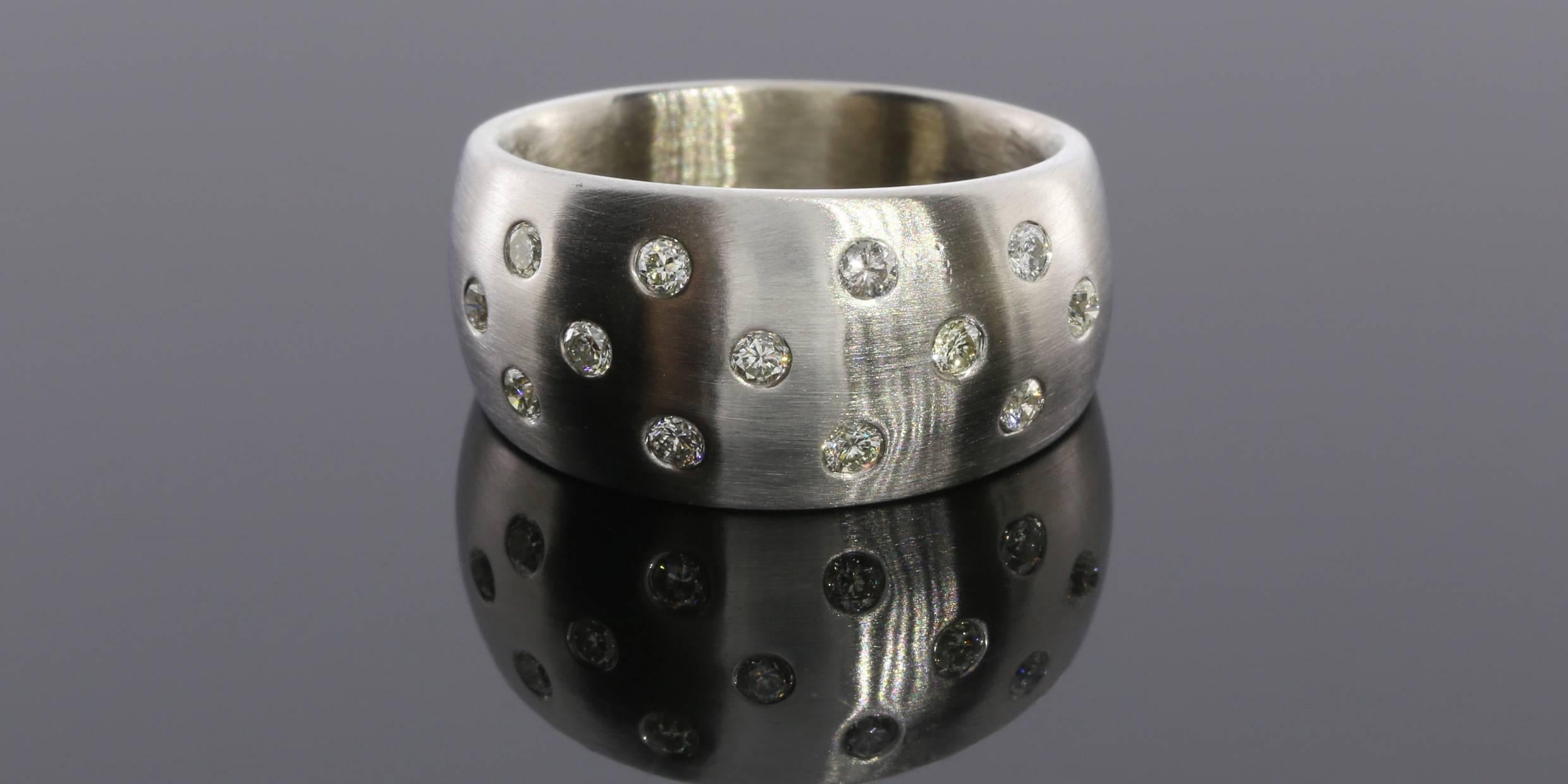 tapered engagement ring with wedding band