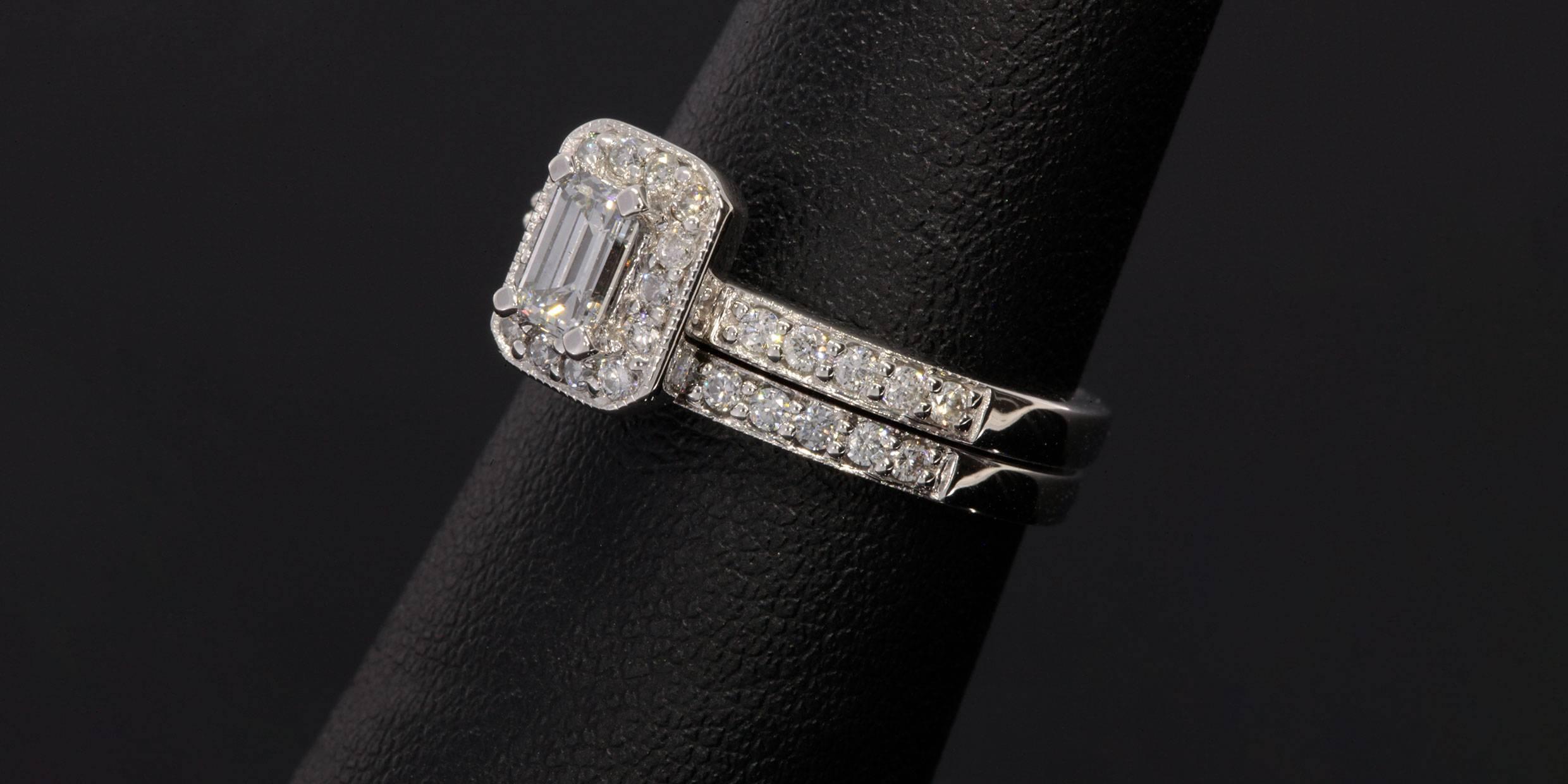 .87 Carats Diamonds Halo Engagement Ring and Wedding Band Set 2