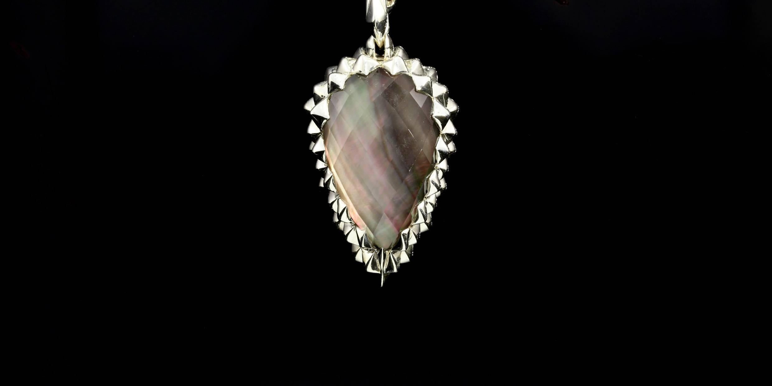 Stephen Webster has gained international acclaim for his exquisite & cutting edge designs. His designs are thought provoking & unpredictable while always celebrating traditional craftsmanship. This beautiful pear shaped necklace is from the