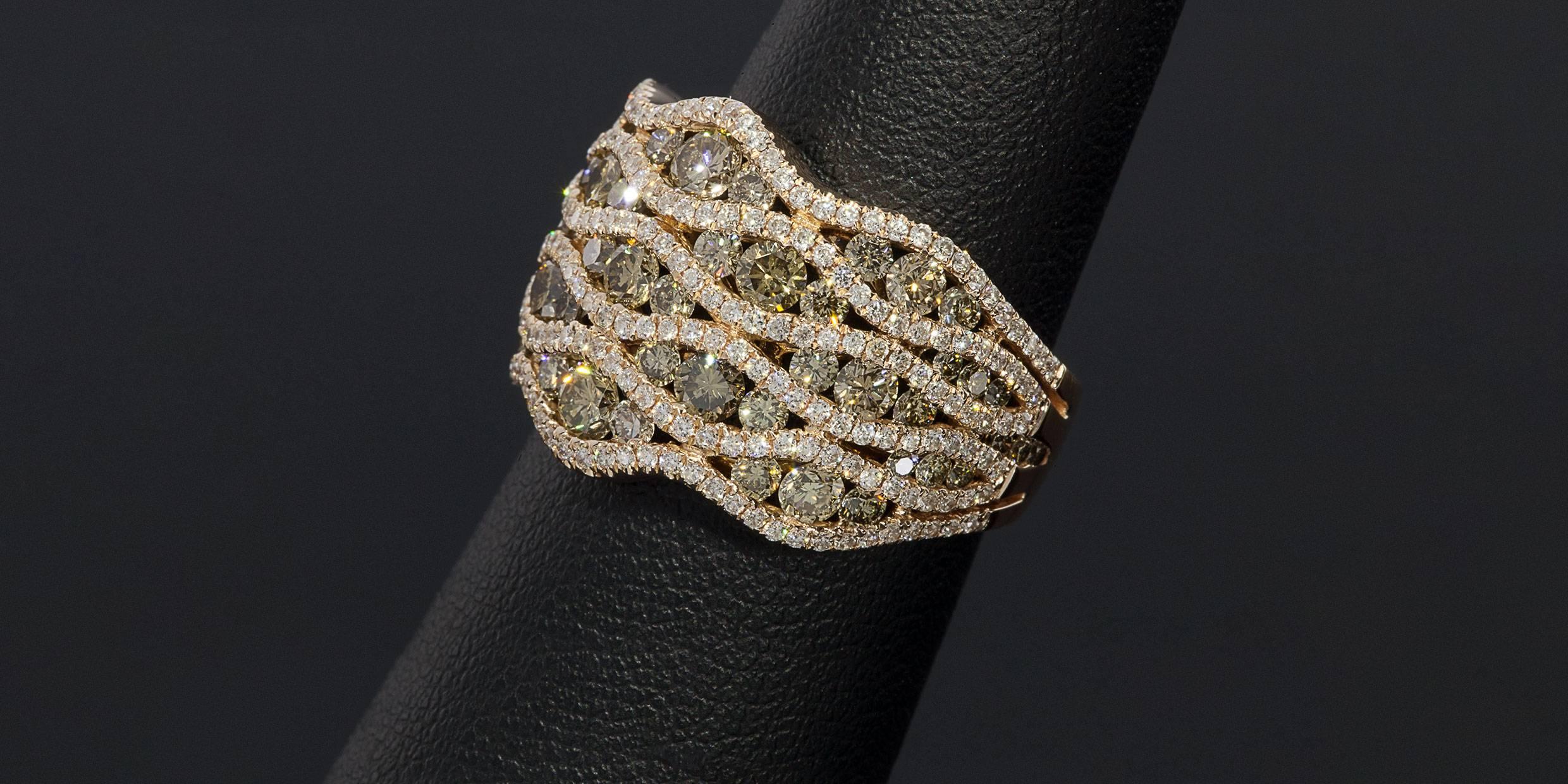 3.07 Carats Champagne and White Diamonds Gold 6 Row Band Ring 2
