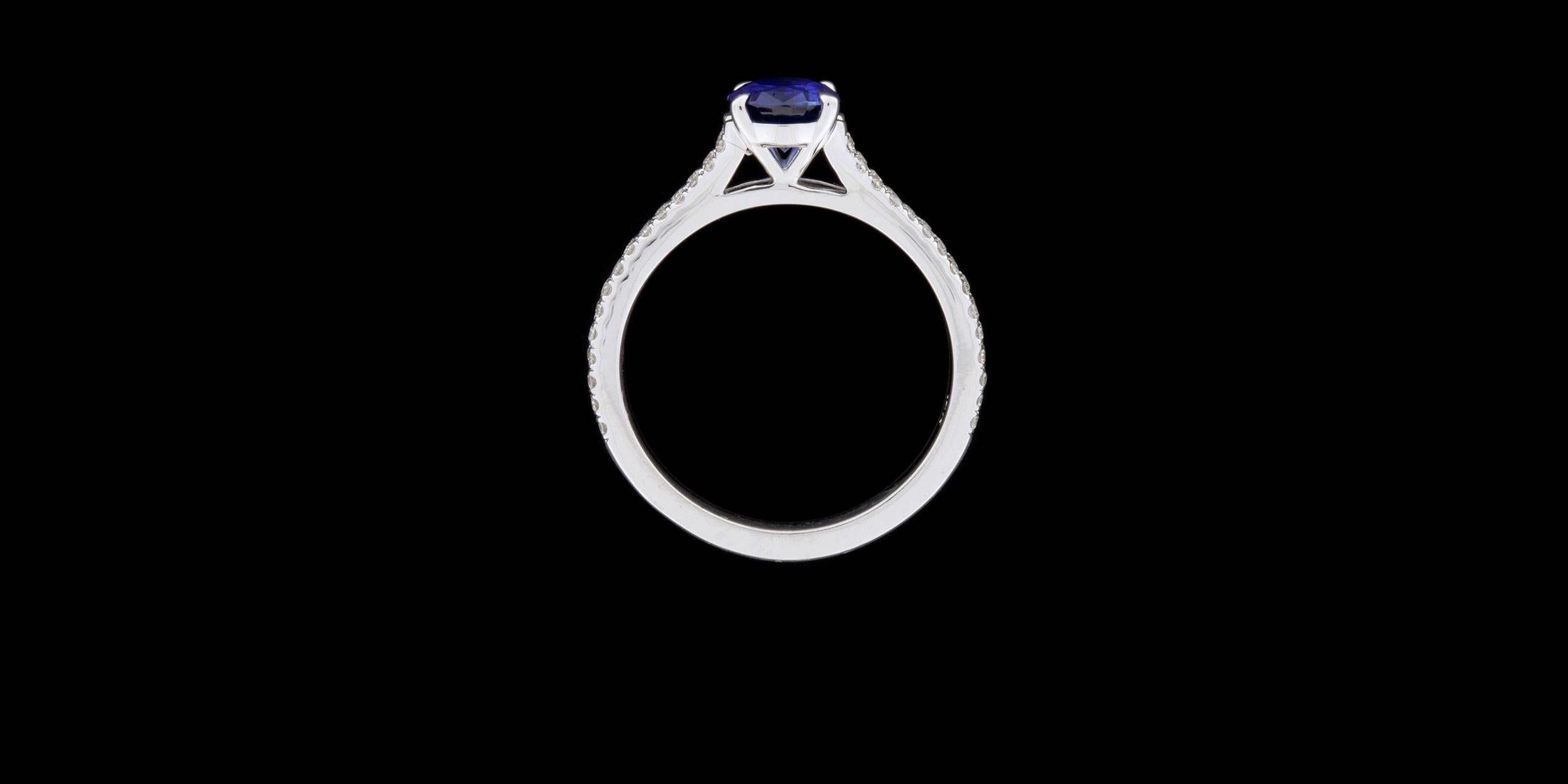 Custom Sapphire Diamond Gold Split Shank Ring In New Condition In Columbia, MO