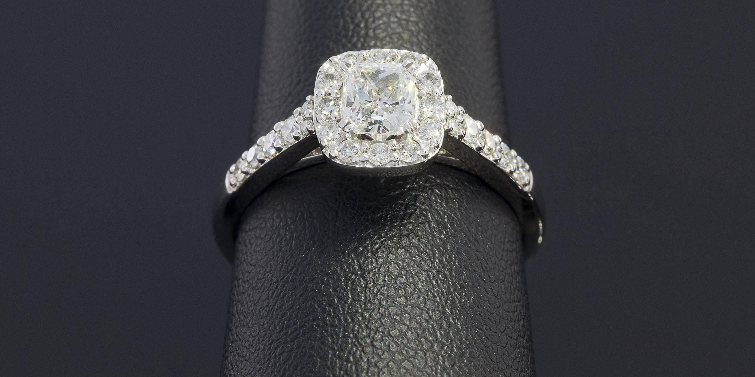 .50 Carat Cushion Diamond Halo Gold Engagement Ring In New Condition In Columbia, MO