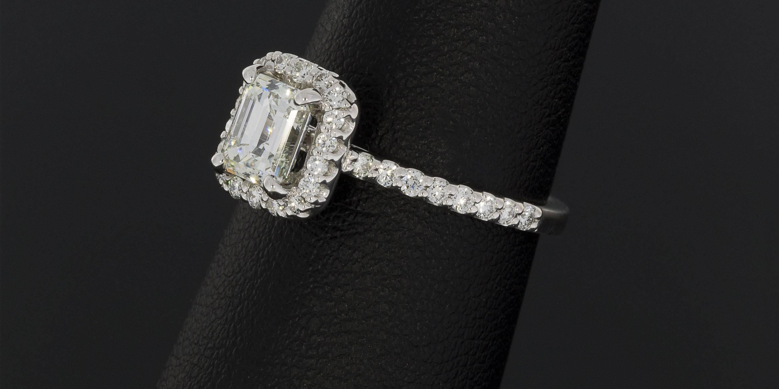 Ritani White Gold 1.43 Carats Emerald Diamond GIA Certified Halo Engagement Ring In New Condition In Columbia, MO