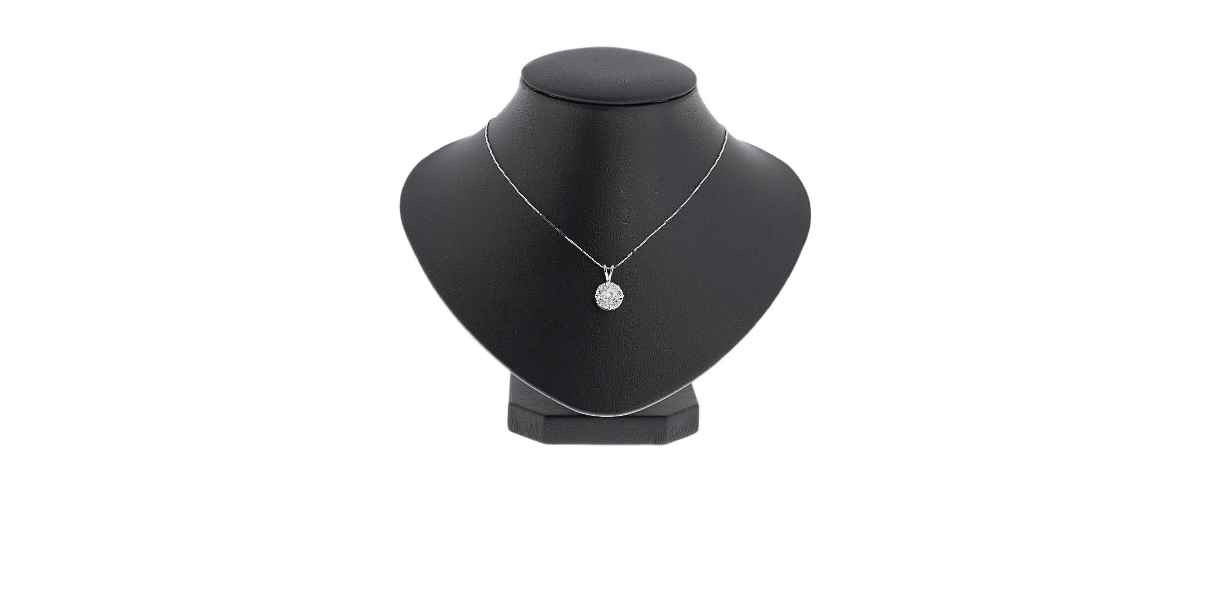 Women's Round Diamond Cluster Halo Pendant Necklace