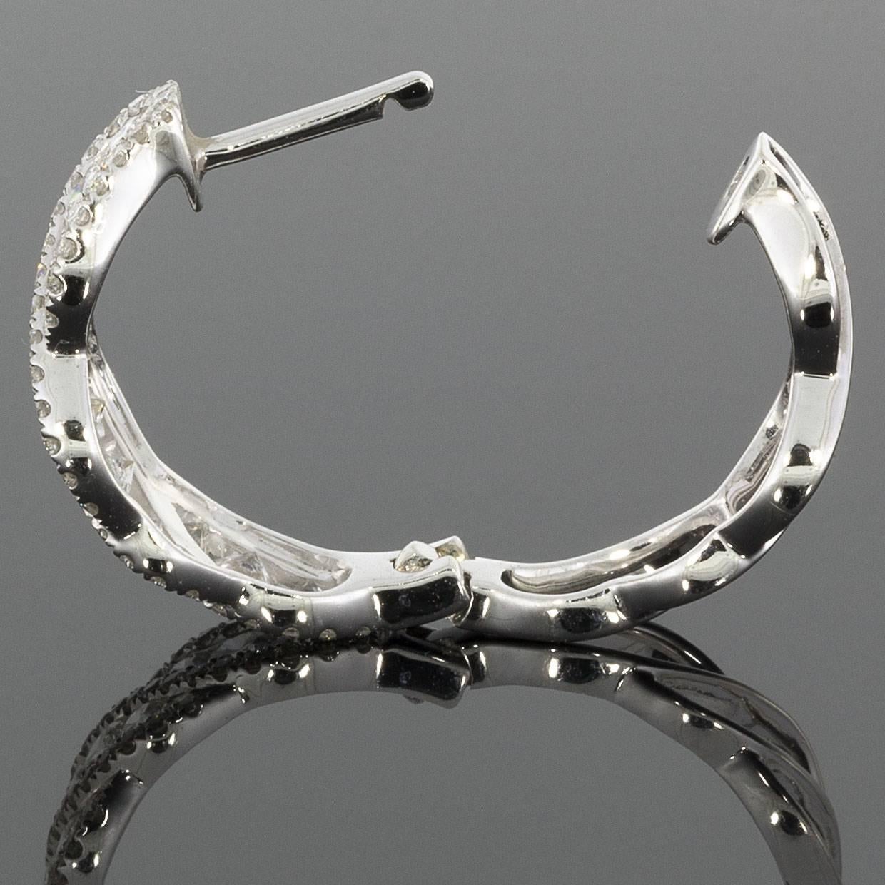 Ribbon Twist Round Diamond White Gold Hoop Earrings In Excellent Condition In Columbia, MO