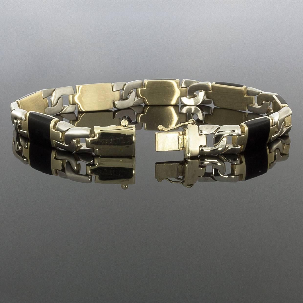 Black Onyx and 14 Karat Two-Tone Gold Curb Link Bracelet In Excellent Condition In Columbia, MO