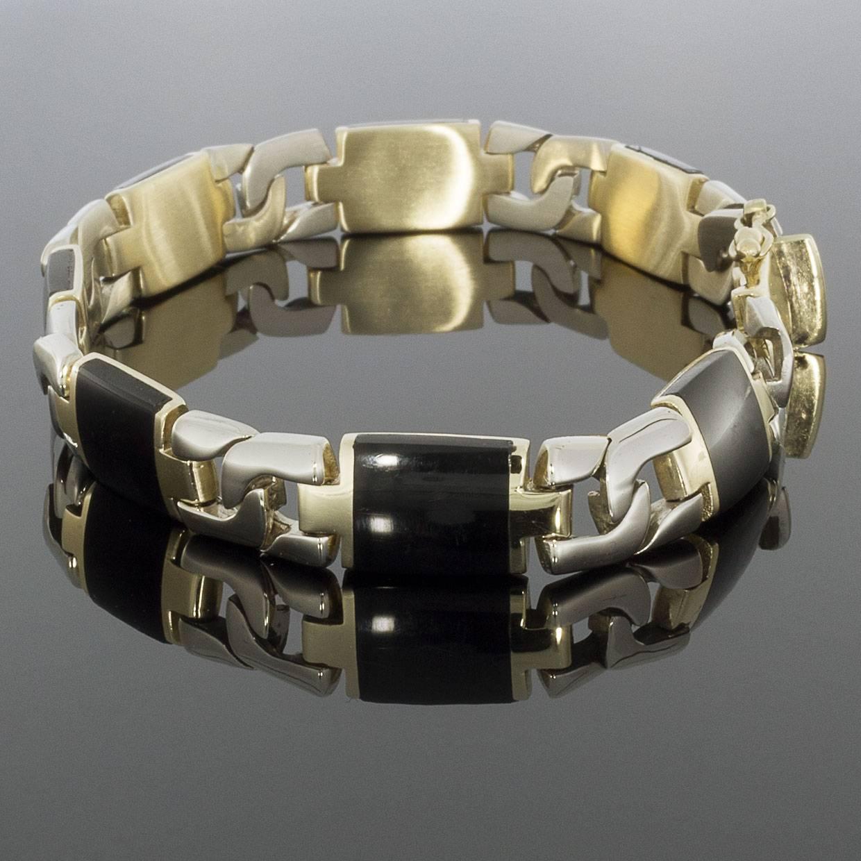 Women's or Men's Black Onyx and 14 Karat Two-Tone Gold Curb Link Bracelet