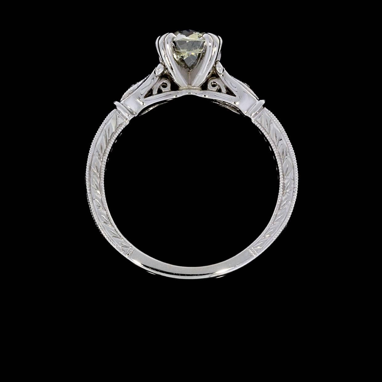 1.08 Carat Old Mine Vintage 14 Karat White Gold Diamond Engagement Ring In New Condition In Columbia, MO