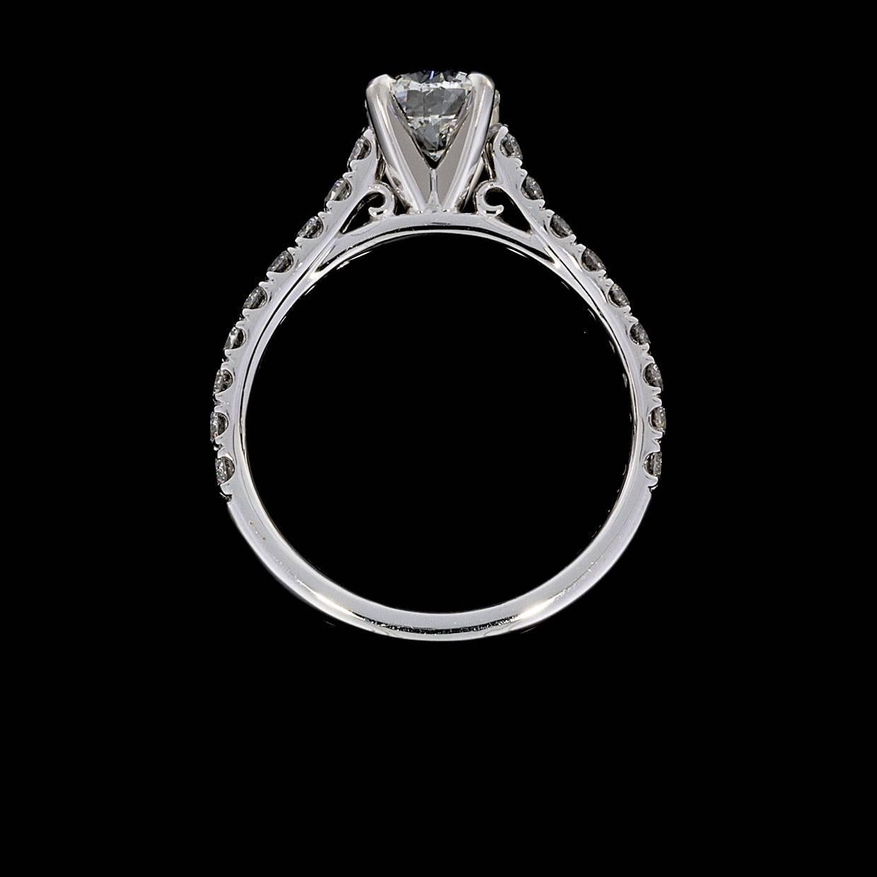 0.90 Carat Round 14 Karat White Gold Diamond Engagement Ring In New Condition In Columbia, MO