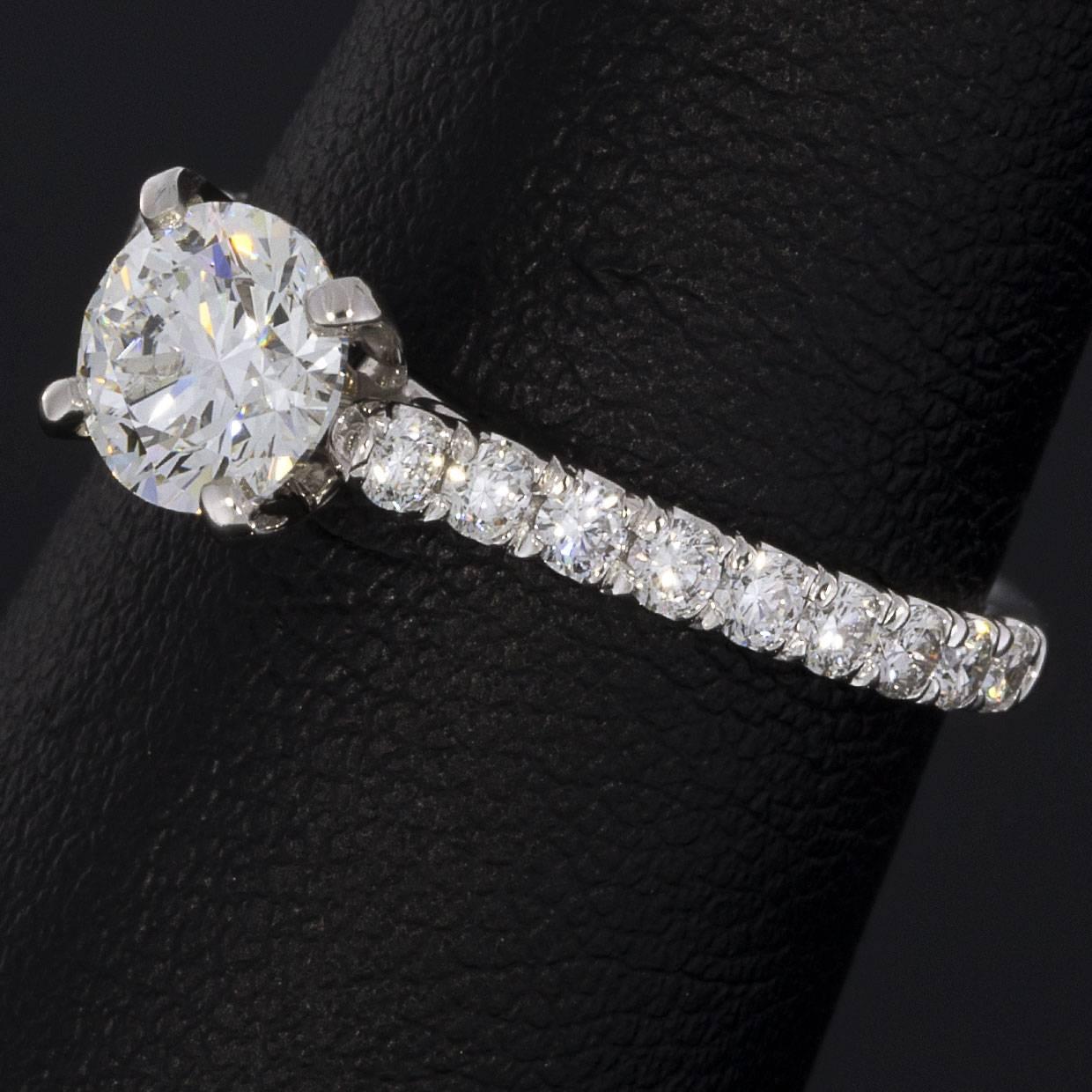 0.90 Carat Round 14 Karat White Gold Diamond Engagement Ring 1