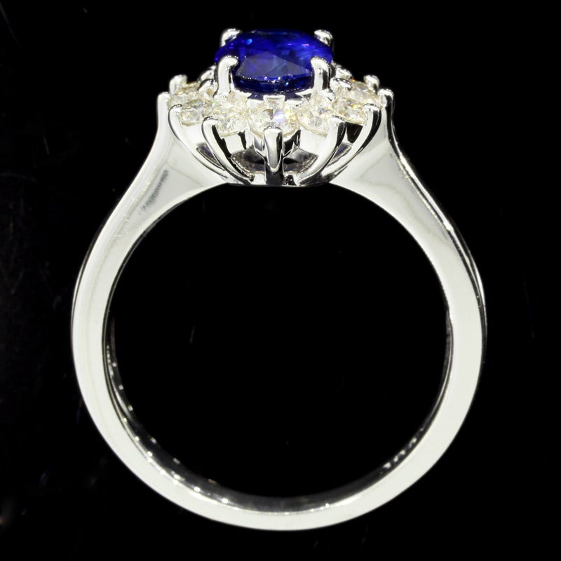 1.36 Carat Natural Blue Sapphire Diamond Gold Ring In New Condition In Columbia, MO