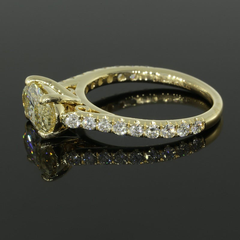 1.71CT Oval Fancy Yellow Diamond Ring In New Condition In Columbia, MO