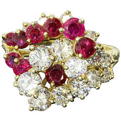 Beautiful Vintage 18kt Yellow Gold 5.18ctw Ruby and Diamond Swirl Ring