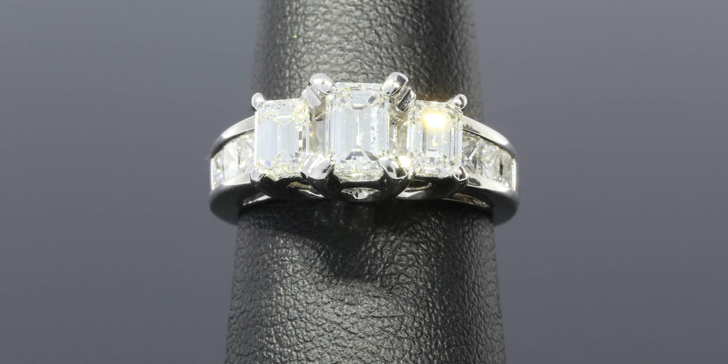 Three-Stone Emerald Cut Diamond Gold Engagement Ring For Sale 2