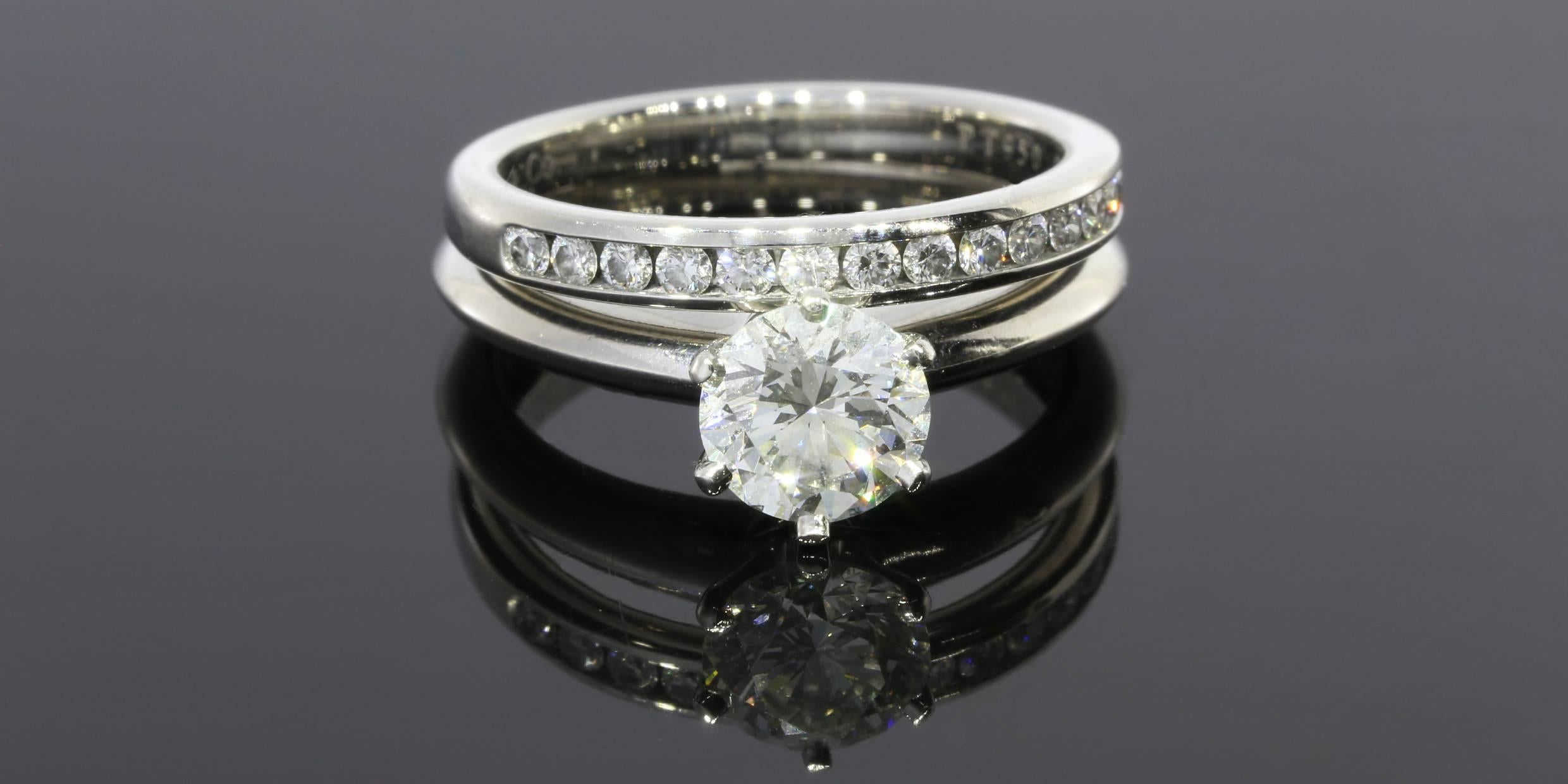 Tiffany & Co. 1.10 Carat Round Diamond Platinum Solitaire Engagement Ring 2