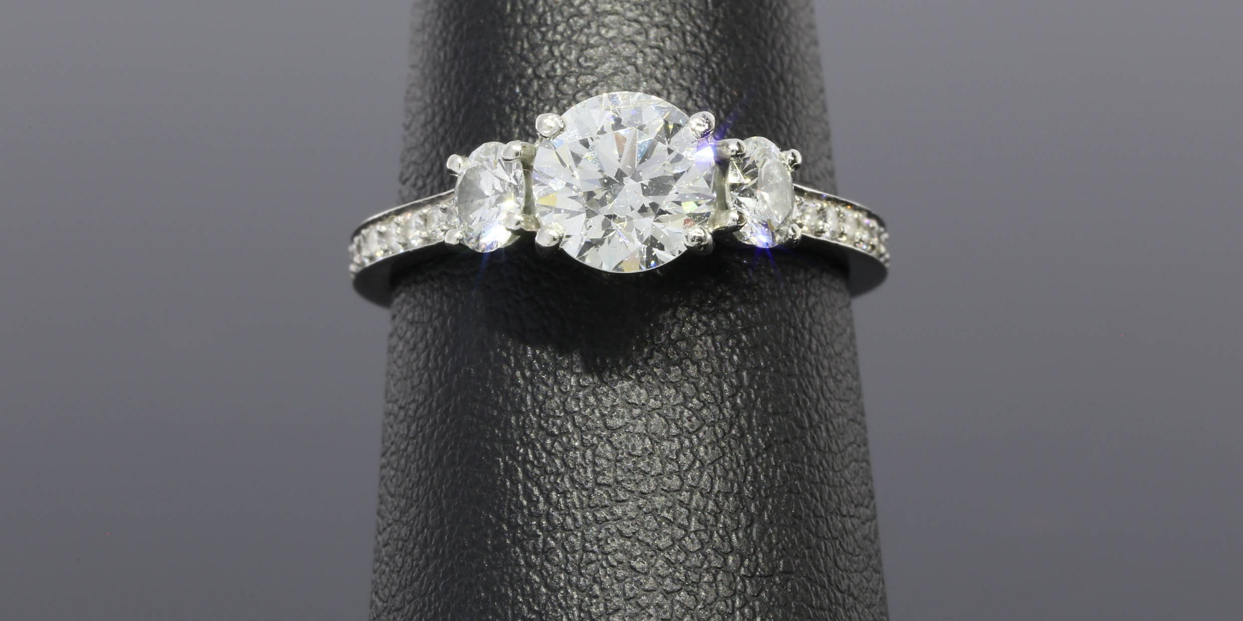 Martin Flyer GIA Cert Diamond Platinum Engagement Ring and Wedding Band Set 5