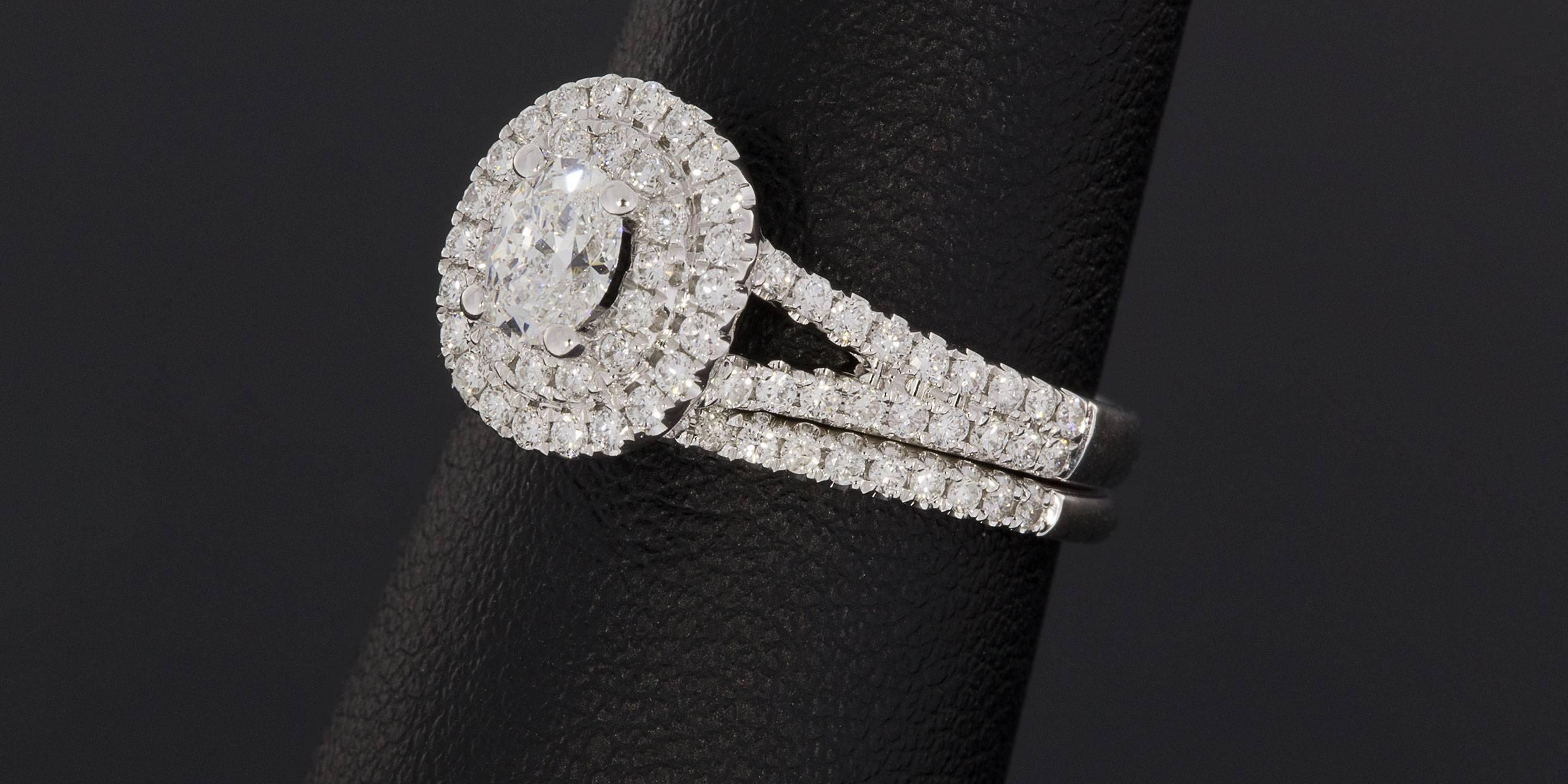 White Gold Oval Diamond Double Halo Engagement Ring & Wedding Band Set In New Condition In Columbia, MO