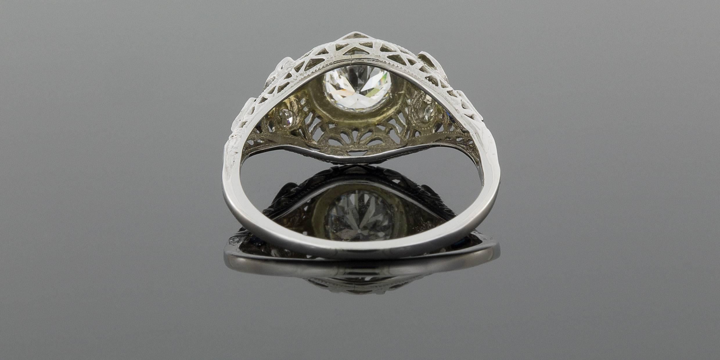 Vintage White Gold Circular Brilliant Diamond Sapphire Filigree Ring In Excellent Condition In Columbia, MO