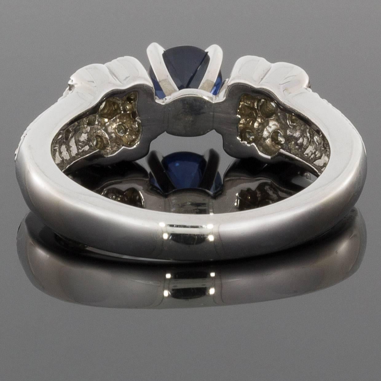 Round Cut Blue Sapphire Diamond White Gold Flower Design Engagement Ring