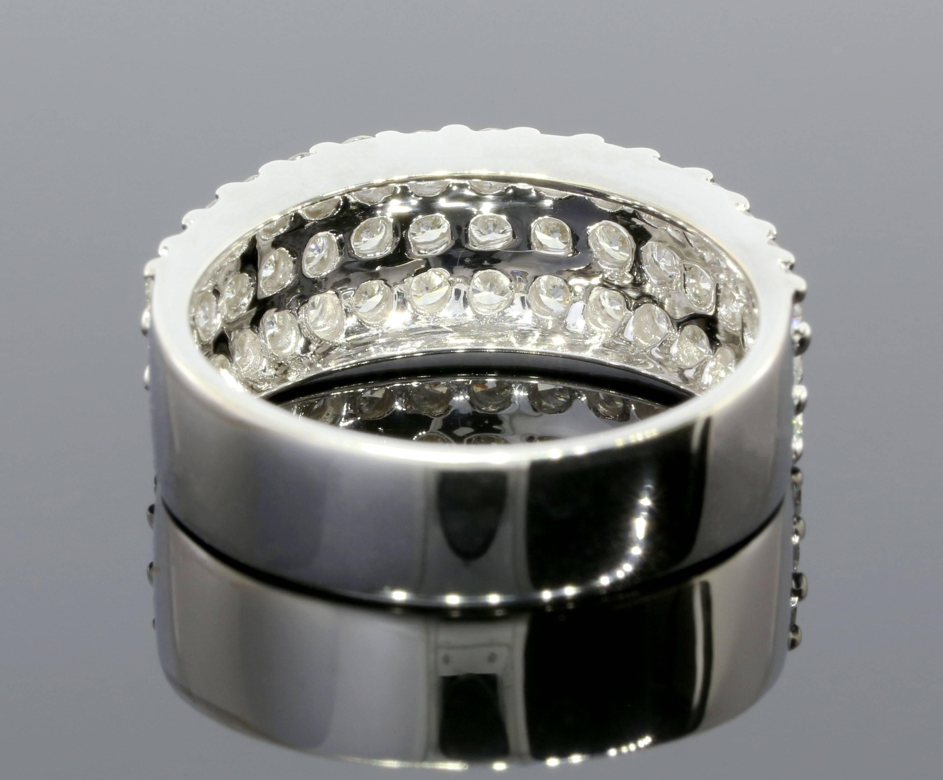 Round Cut White Gold Round Diamond Three Row Shared Prong Wedding Band Ring