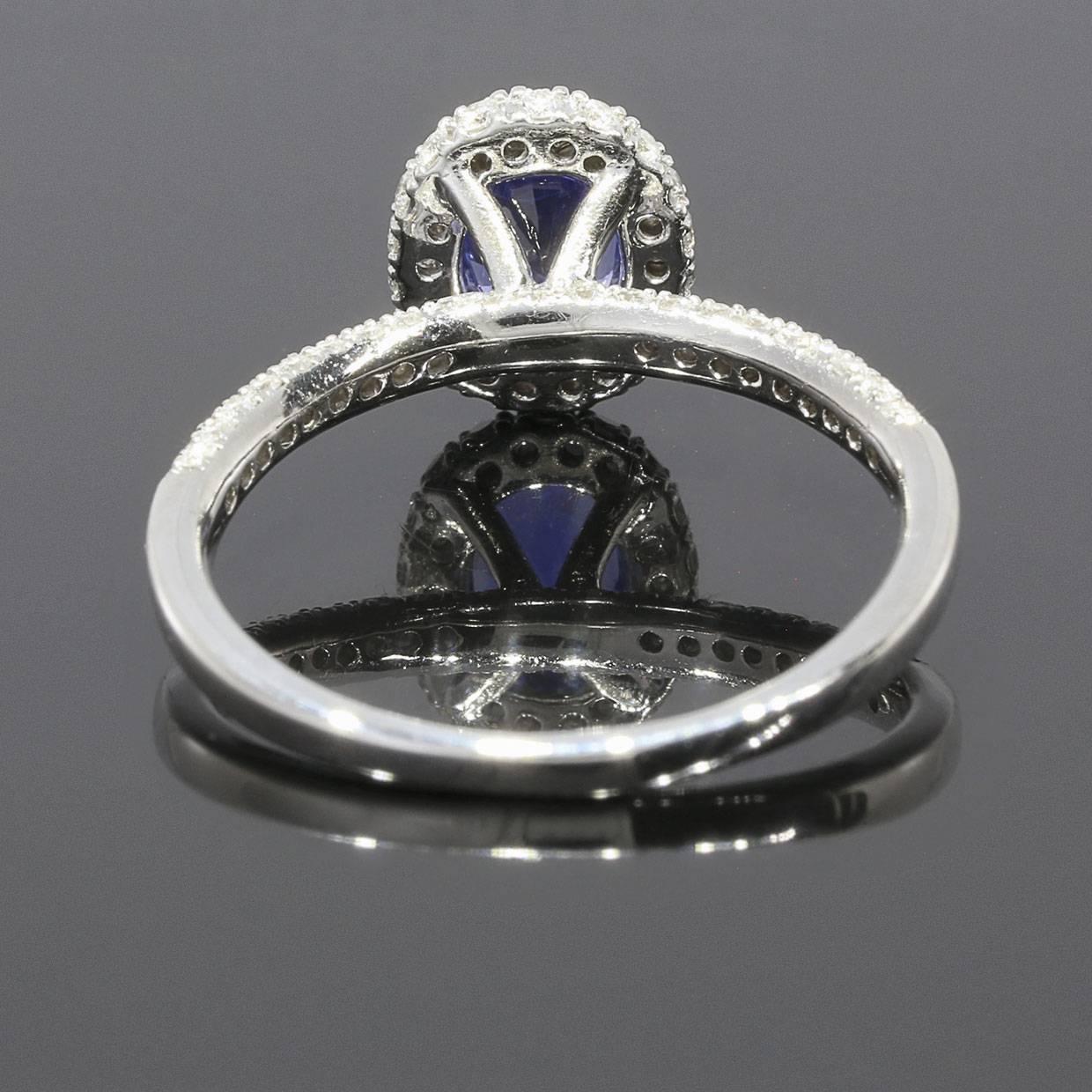 White Gold Oval Sapphire and Diamond Certified Halo Engagement Ring In Excellent Condition In Columbia, MO