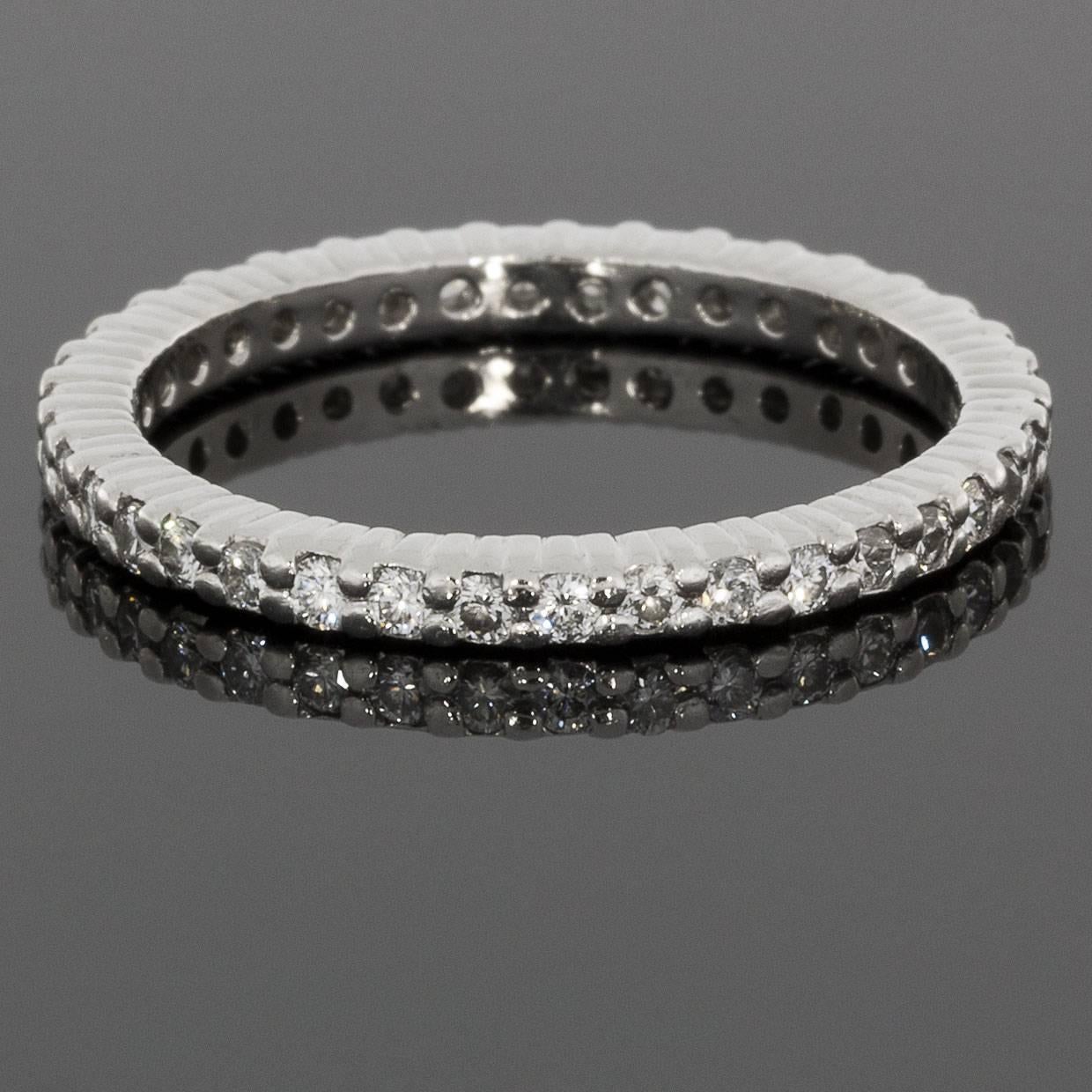 Round Diamond Platinum Shared Prong Eternity Band Stack Wedding Ring In Excellent Condition In Columbia, MO