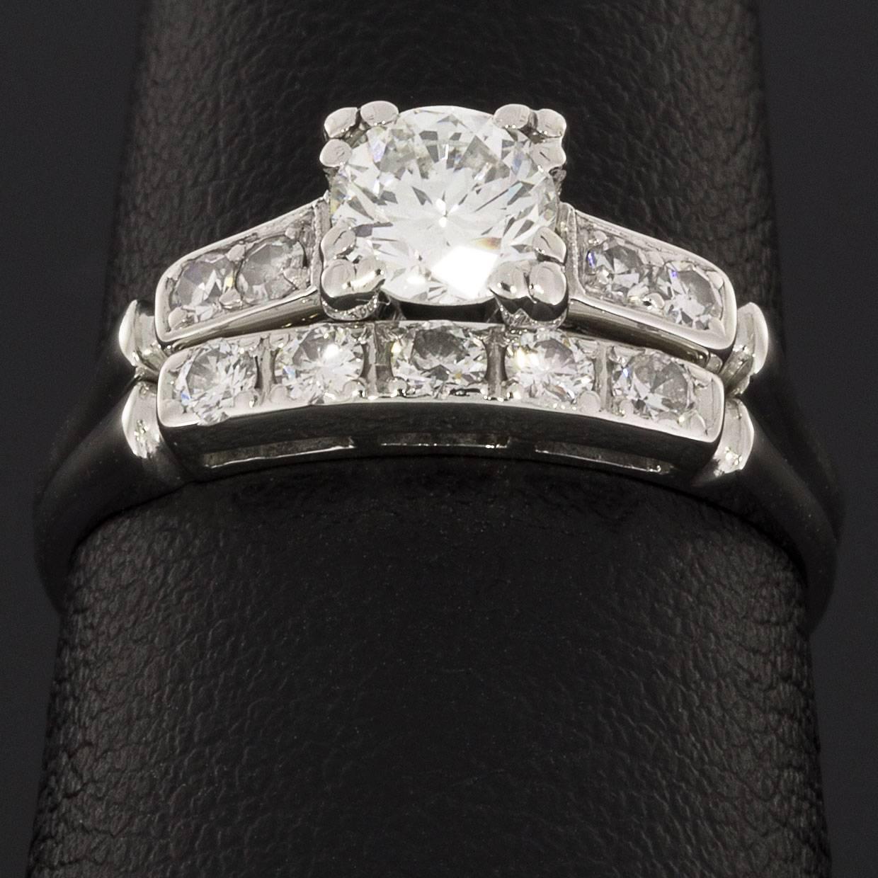 Round Brilliant Diamond Platinum Engagement Ring and Wedding Band Set 1