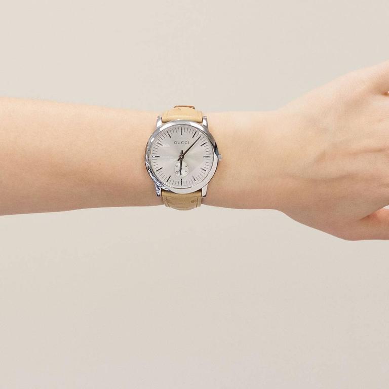 Gucci Stainless Steel 5600M Ultra Thin Mechanical Wristwatch at