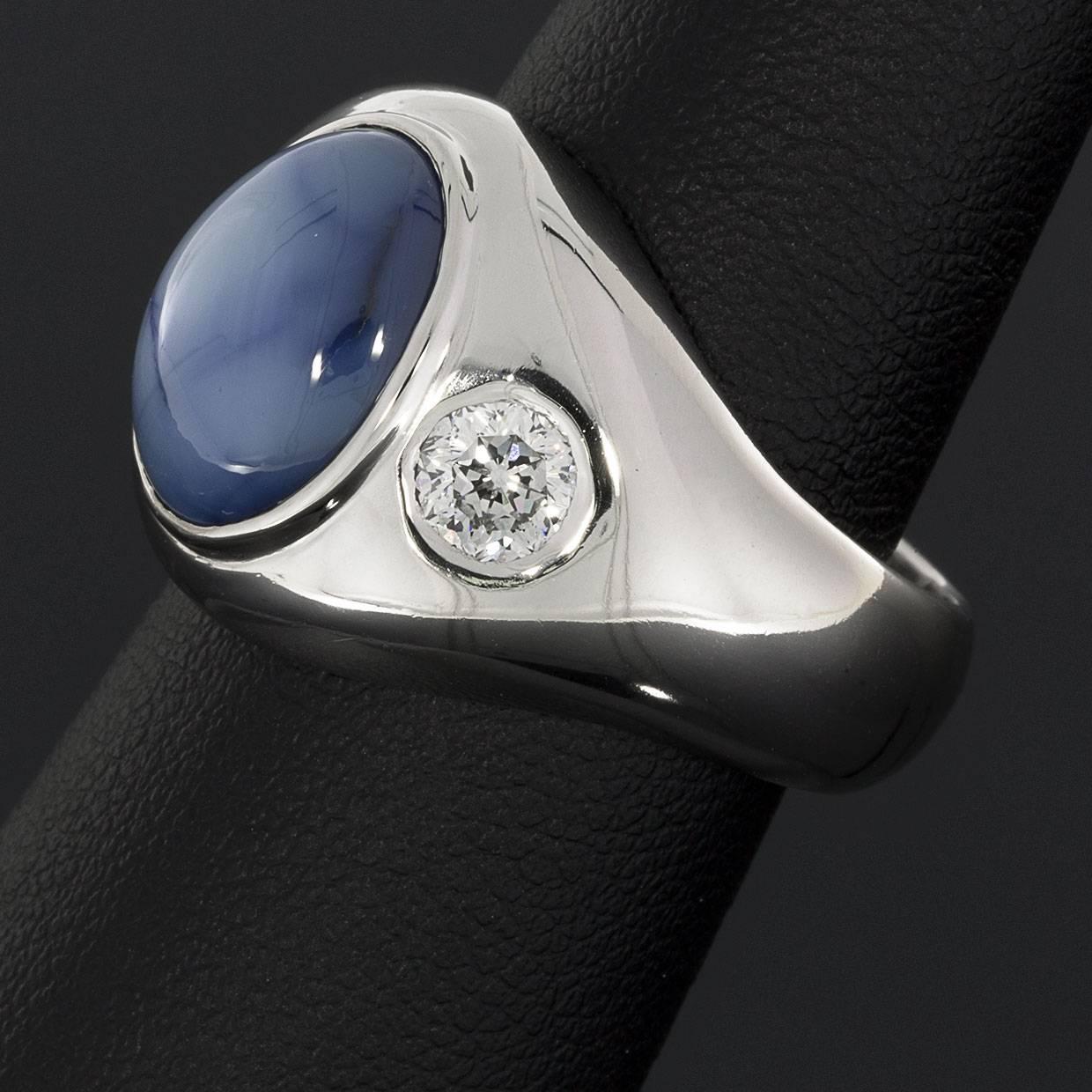 Amazing Platinum Star Sapphire and Millennium Diamond Men's Ring In Excellent Condition In Columbia, MO